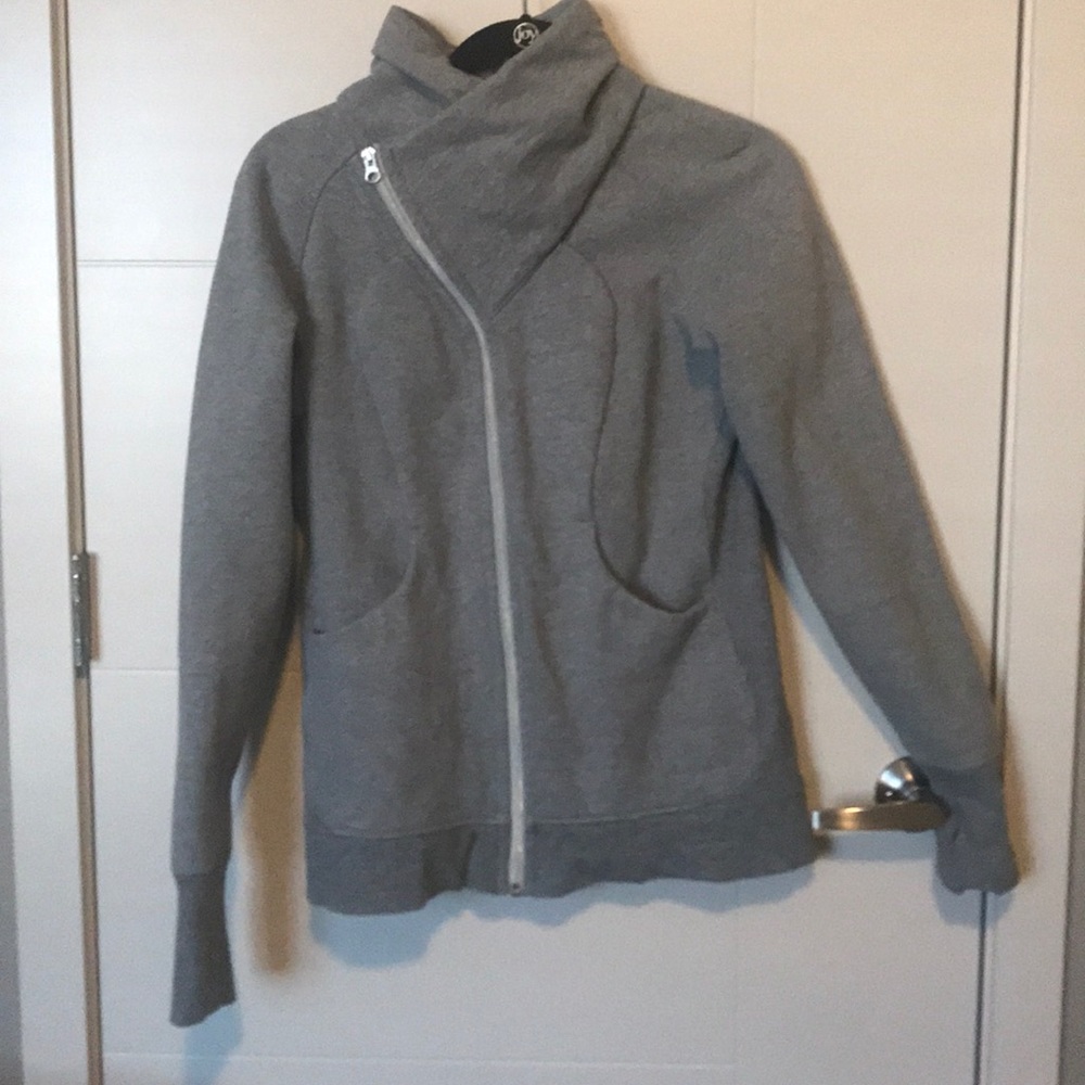 Lululemon No Hood Scuba